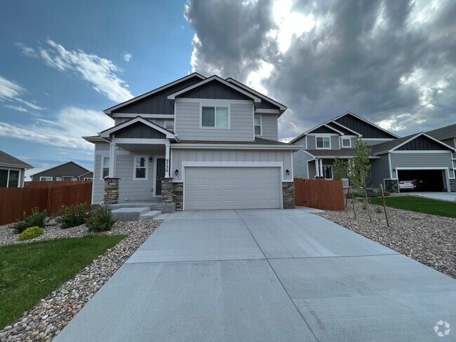 Building Photo - 9730 Porch Swing Ln