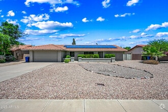 Building Photo - 1218 E Vinedo Ln