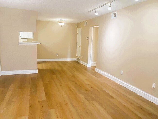 Foto del edificio - 4400 S Quebec St