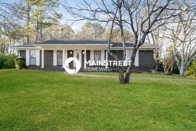 Building Photo - 3 Bedroom Pet-Friendly Home in Birmingham, AL with Main Street Renewal