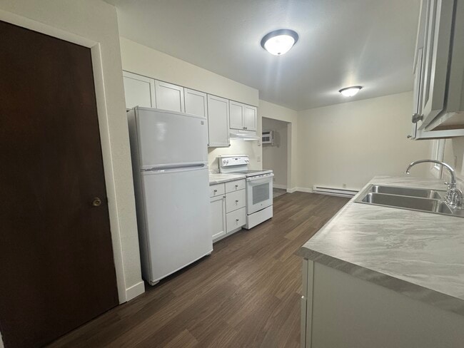 Foto del edificio - 3015 Pine Lodge Rd