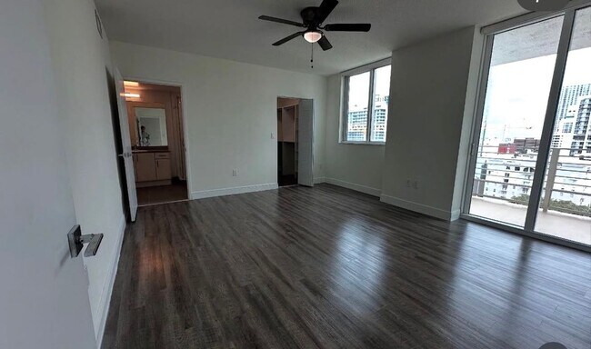 Foto del edificio - 110 SW 12th Ave