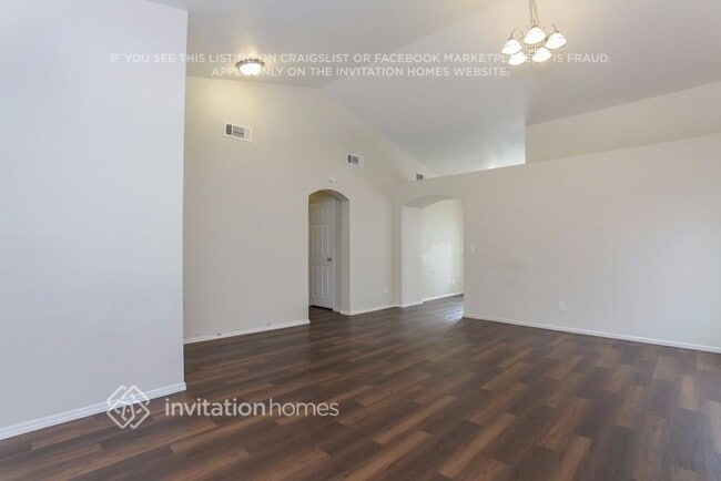 Foto del edificio - 1566 Coventry Pl