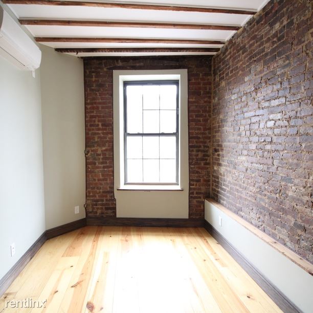 Building Photo - 1467 Bedford Ave