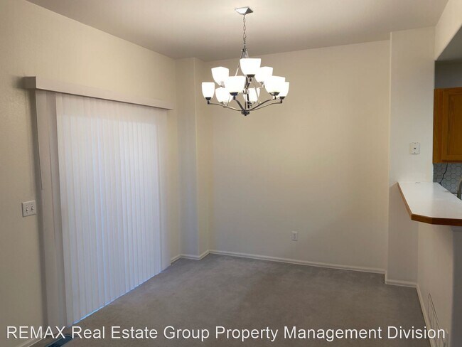 Foto del edificio - 2 br, 3 bath House - 3911 Christy Heights