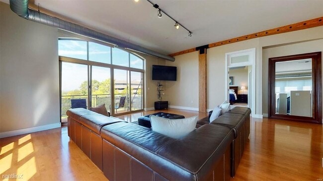Building Photo - 2 br, 2 bath House - 630 Emerson Rd Apt 402