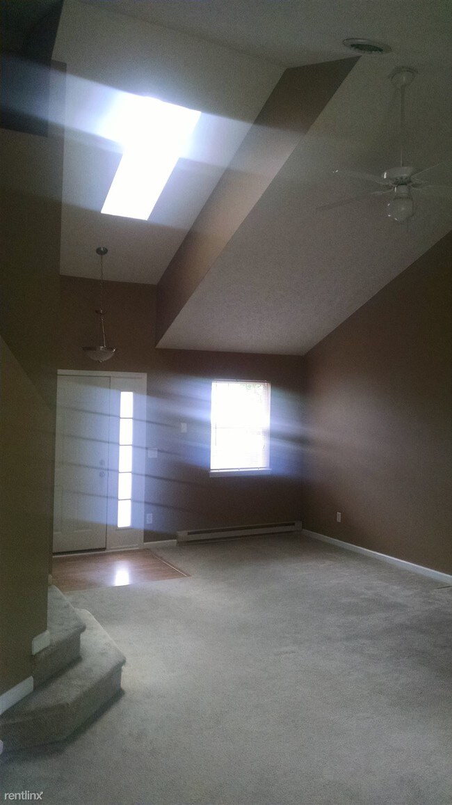 Foto del edificio - 4190 Pine Dr