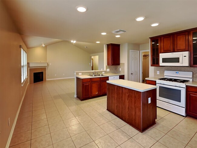 Foto del edificio - 3434 Falcon Trail Ct