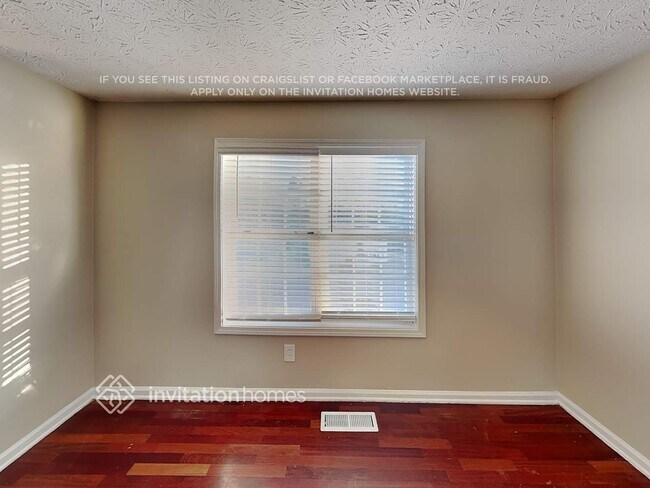 Foto del edificio - 472 Shoal Cir