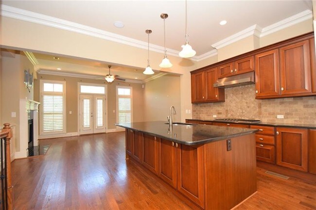 Foto del edificio - 11 Arbor Way Dr