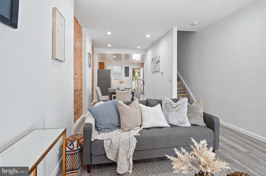 Foto principal - 2654 Wilkens Ave