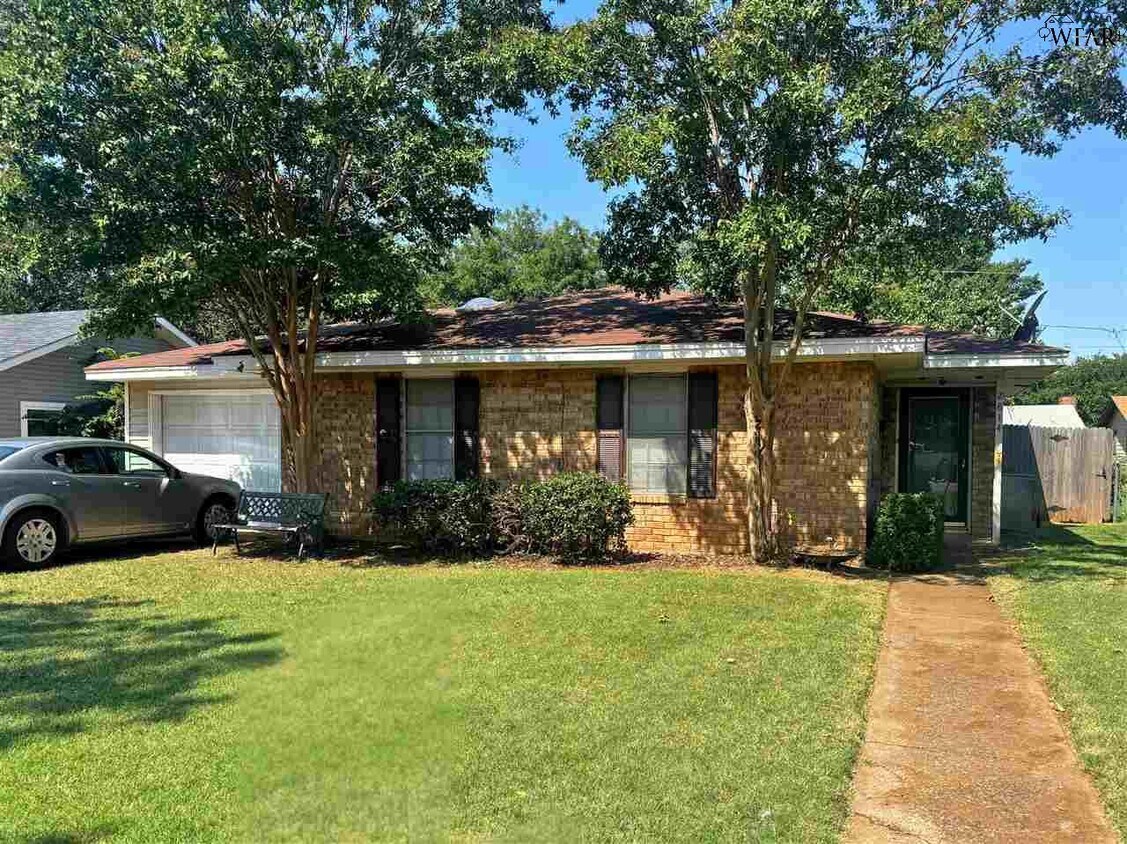 Foto principal - 2814 McGaha Ave