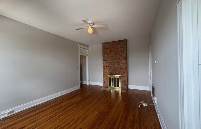 Foto del edificio - 3241 Jefferson Ave