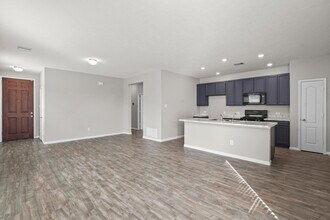 Building Photo - 2547 Hawthorn Park Ct