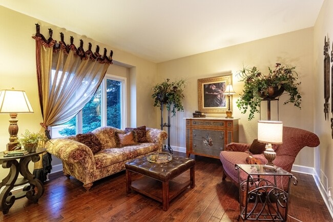 Photo - 92 Loveland Way House