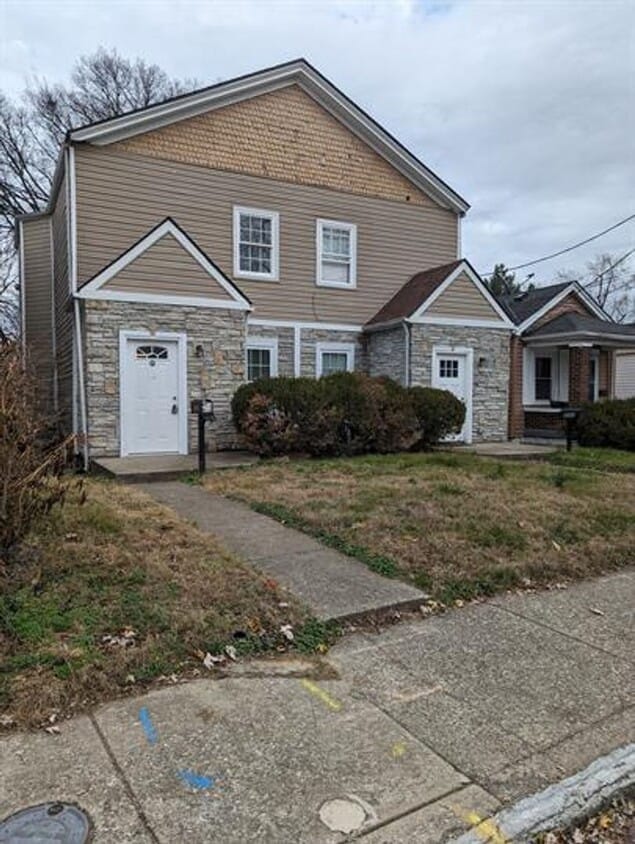 Primary Photo - 2115 Bradley Ave