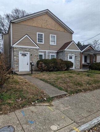 Building Photo - 2115 Bradley Ave