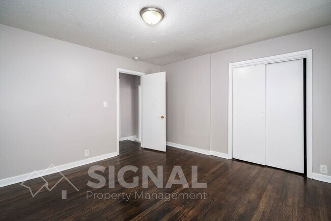 Foto del edificio - 2408 2nd St NW