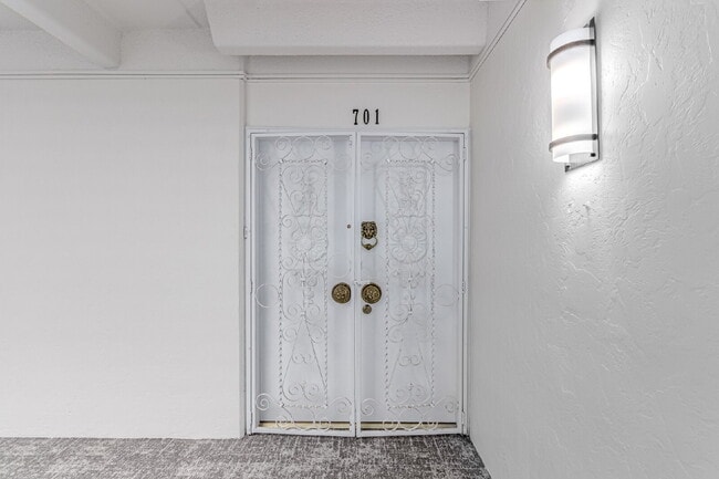 Photo - Three Bed / Two bath at Cherry Creek at th... Apartment