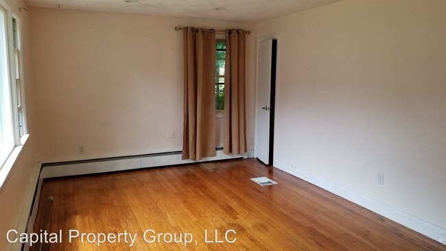 Building Photo - 3 br, 1.5 bath House - 3 Laurel Ave