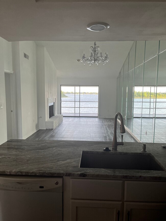 Foto del edificio - 4109 Fairview Vista Point