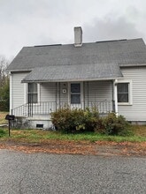 Building Photo - 117 Lewis St