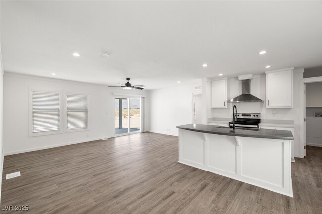 Foto del edificio - 6340 Glencove Ave