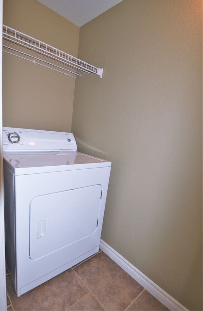 Building Photo - Charming 1 Bedroom Condo close to Durango ...