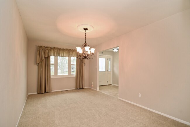 Foto del edificio - 5006 W Oakwood Dr