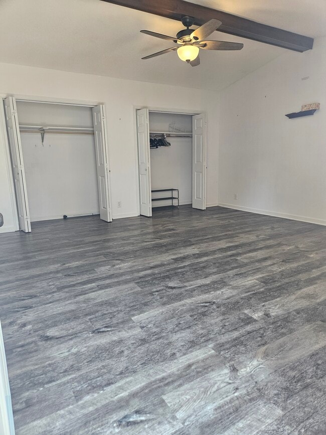 Building Photo - 939 Patio Dr