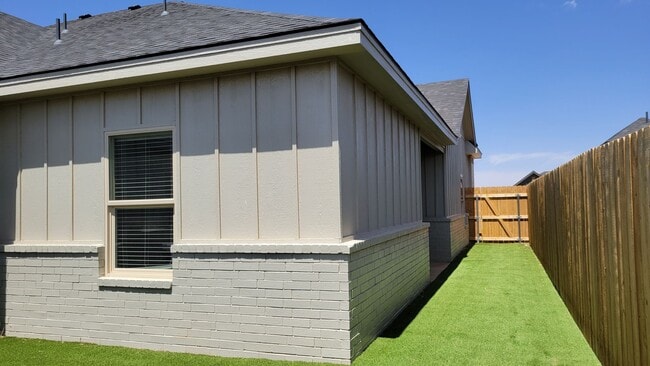 Building Photo - 7207 22nd Pl