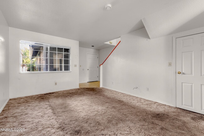 Building Photo - 2650 Plumas St