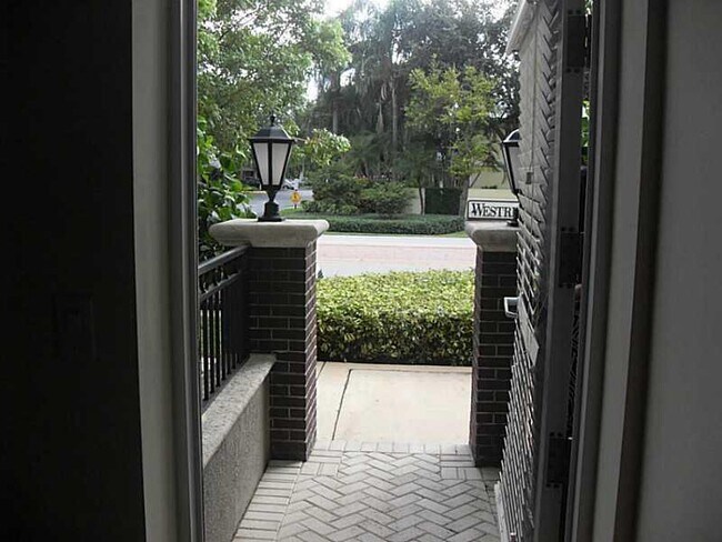 Foto del edificio - 510 NW 84th Ave