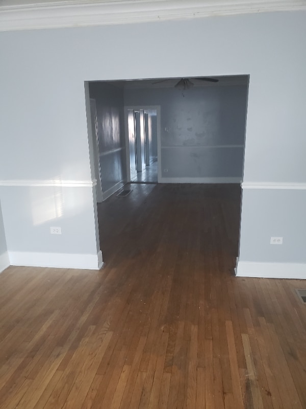 Building Photo - 6422 S Rhodes Ave