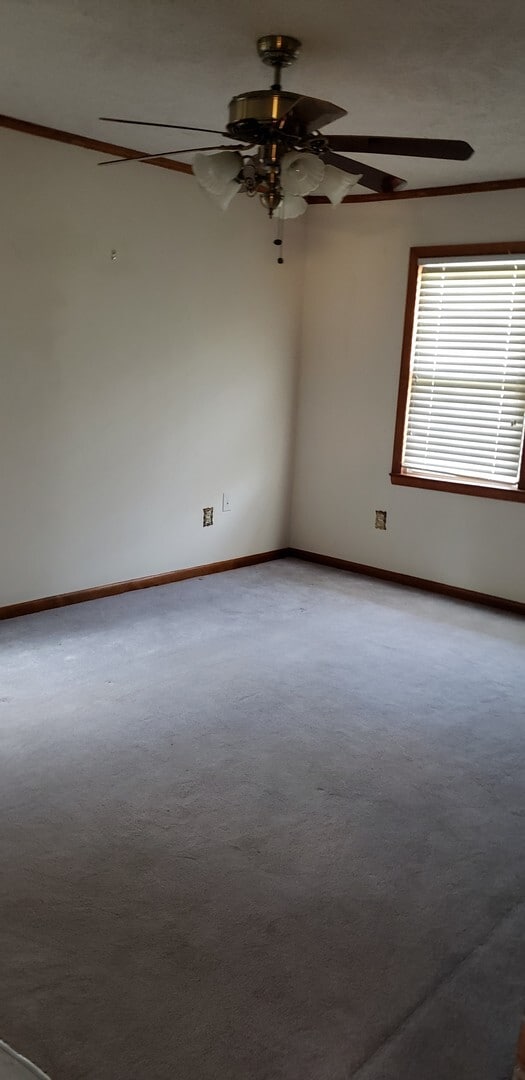 Building Photo - Cozy 2 bedroom, 2.5 bath with a bonus room