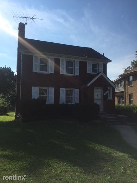 Primary Photo - 3 br, 1.5 bath House - 321 Piper Blvd