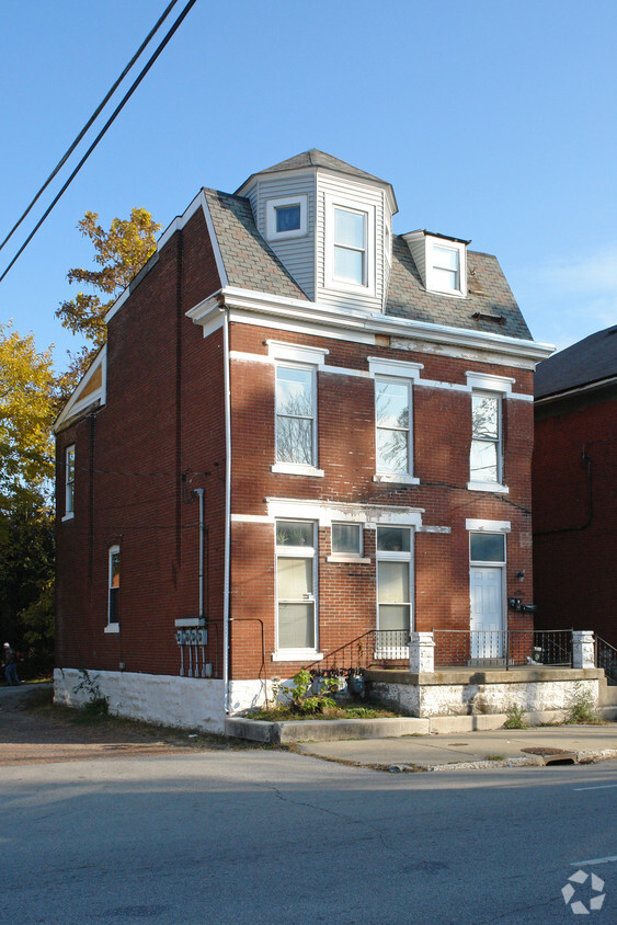 Primary Photo - 613 W Breckinridge St