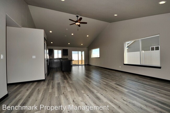 Foto del edificio - 4 br, 2 bath House - 12360 N. Cavanaugh Drive