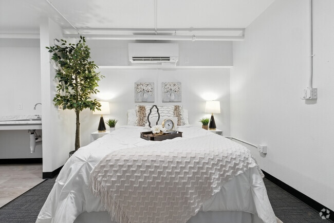 Bedroom - 1612 Apartments