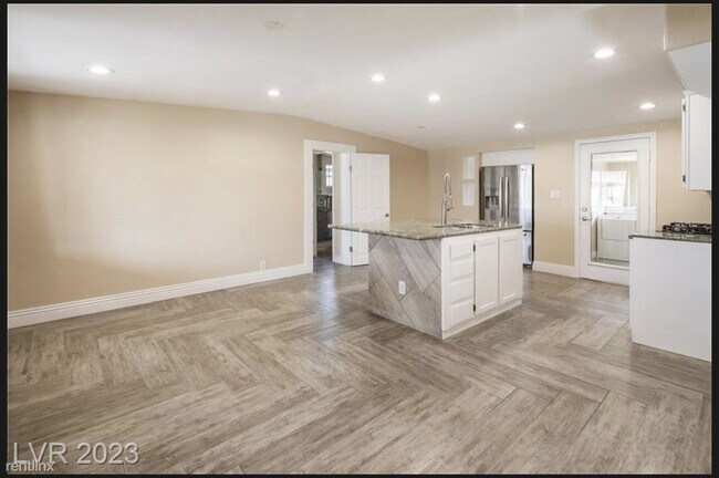 Foto del edificio - 3 br, 1 bath House - 516 North Minnesota S...