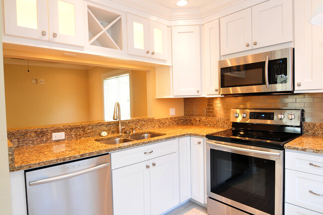 Kitchen - 803 S Macdill Ave