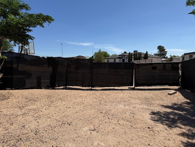 Building Photo - 14601 Rudi Kuefner Dr