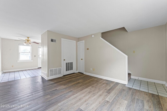 Building Photo - 1529 Anderson St