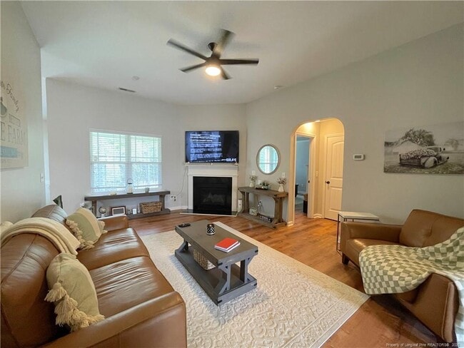 Building Photo - 178 Angel Oak Dr