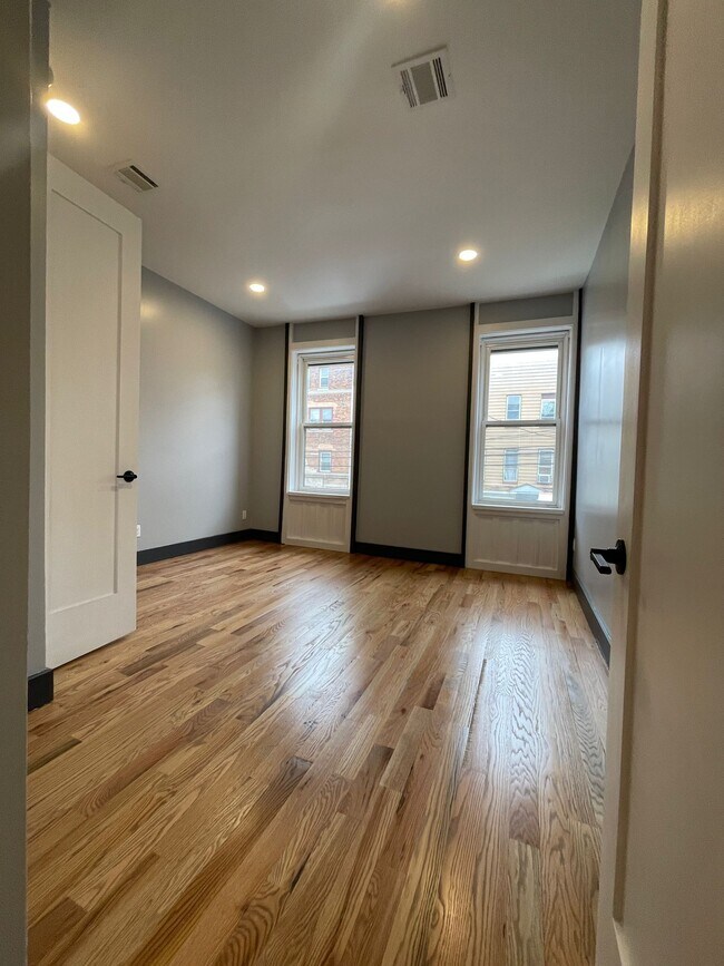 Unit 1F - 334 Palisade Ave