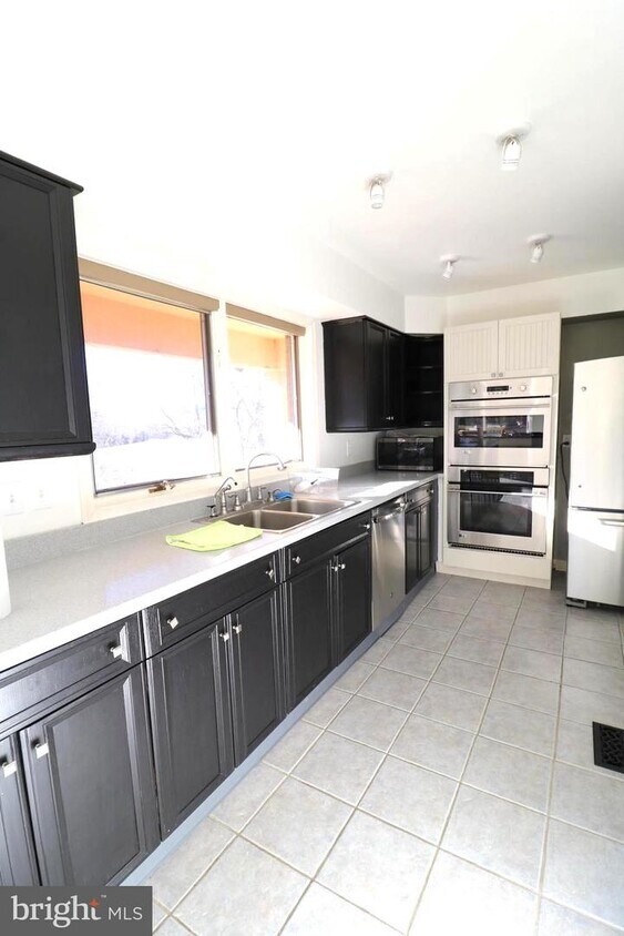 8 Hickory Ln, Woodstock, VA 22664 House Rental in Woodstock, VA