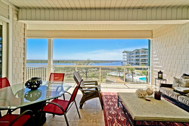 Foto del edificio - 915 Shoreline Dr W