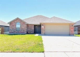 Building Photo - 331 Spg Pk Wy