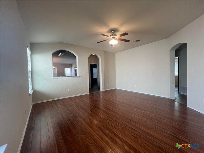 Building Photo - 6402 Katy Creek Ln