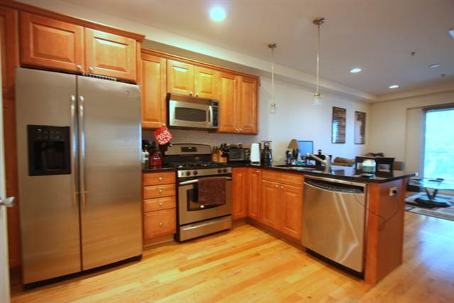 Primary Photo - 108 Madison St
